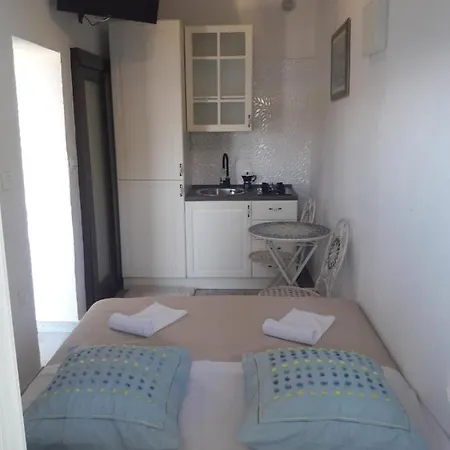 Robinson Medvidina Small Room Zastrazisce Exterior photo